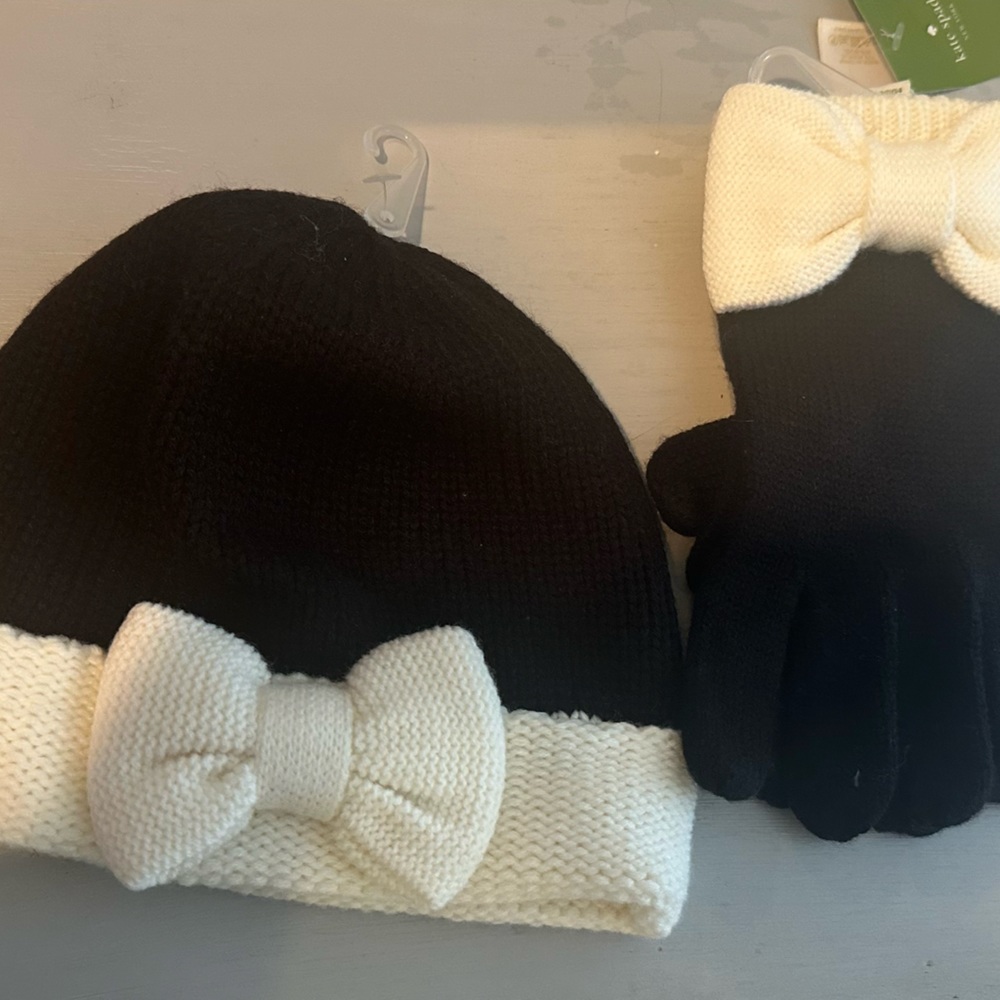 NWT Kate spade hat and gloves set